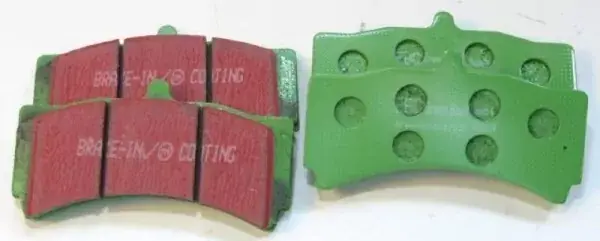 EBC Greenstuff Bremsbeläge vorne passend für 6- & 8-Kolben Sattel Jetzt Kaufen