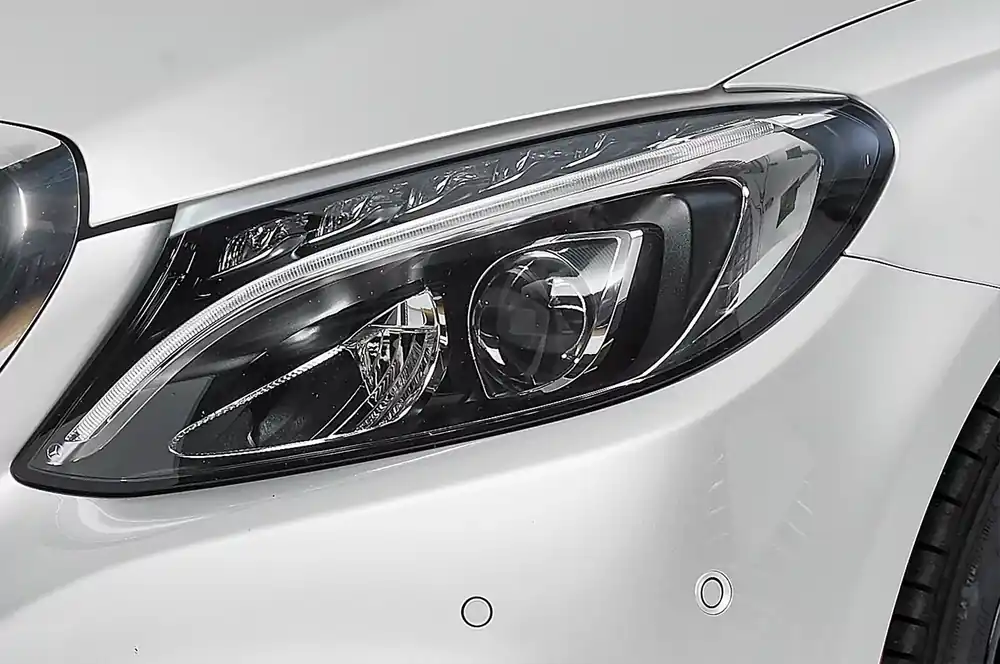 Knallerangebot Scheinwerferblenden passend für Mercedes-Benz C-Klasse W/S/V/C/A205 ab 02/2014