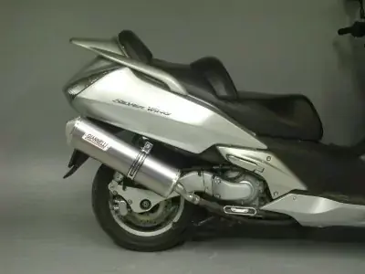 Giannelli Maxiscooter Slip On Aluminium Auspuff passend für Honda Silver Wing 400 (05–09) & 600 (01–06) Jetzt Bestellen