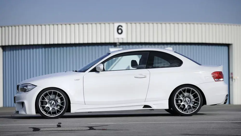 Sonderaktion Rieger Seitenschweller rechts passend für BMW 1er E81 (09/2004–08/2011)