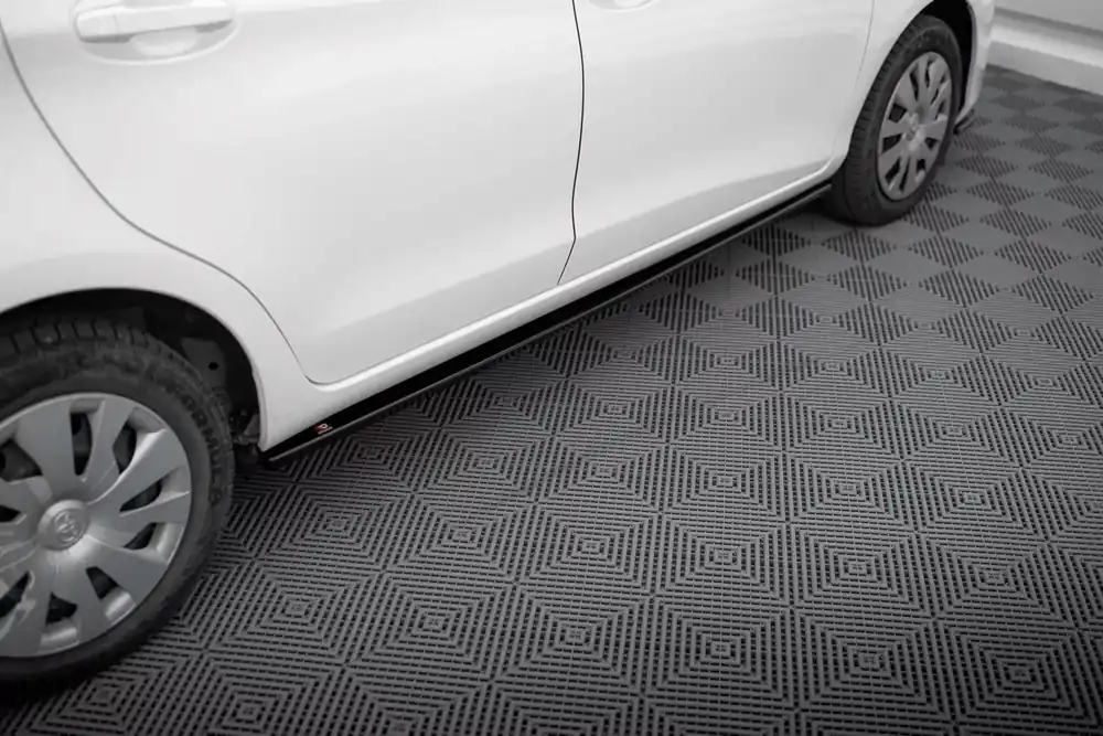 Seitenschweller Ansatz passend für Toyota Yaris Mk3 Facelift Direktkauf