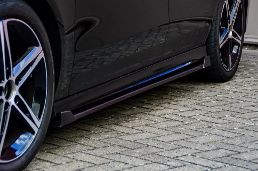 CUP Seitenschweller mit Wing vorne und hinten passend für Mercedes CLA X118 C118 AMG-Line ab 2019 Expressversand