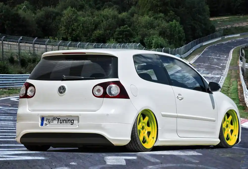 Begrenztes Angebot Heckansatz R32 Clean Look passend für VW Golf 5 1K