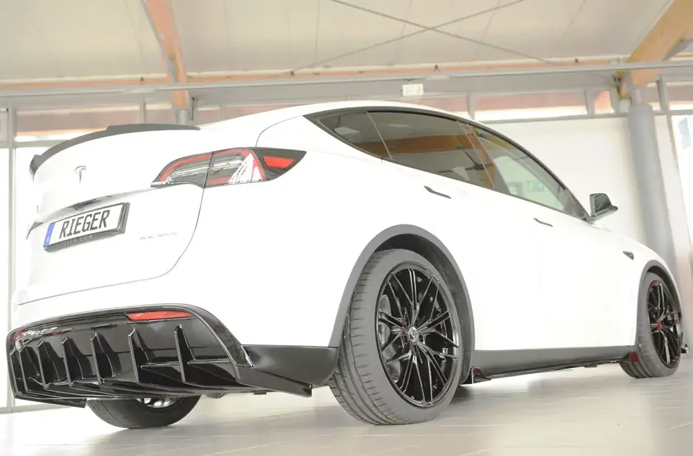 Rieger Heckeinsatz passend für Tesla Model Y ab 03/2020 Neu